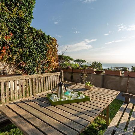 Kamyhouse Una Tranquilla Struttura Nel Verde Villa Naples Exterior photo