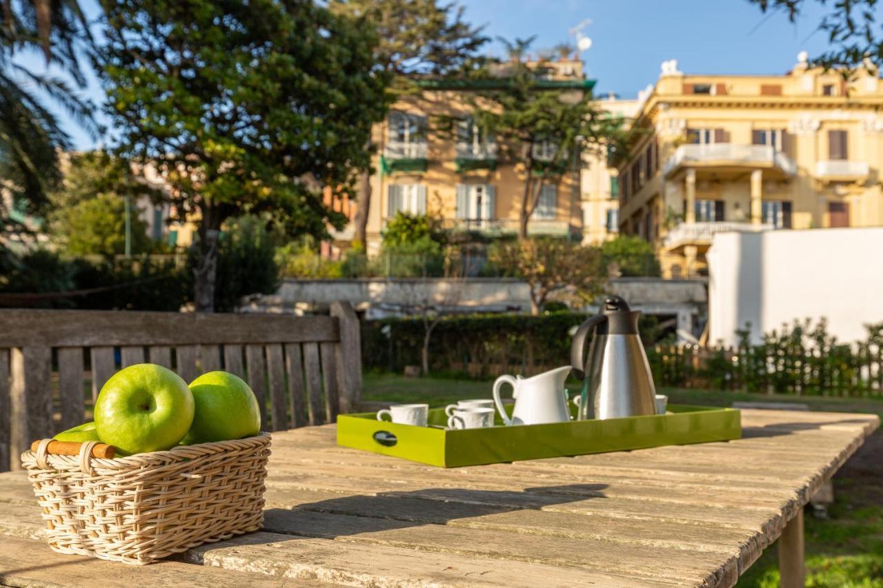 Kamyhouse Una Tranquilla Struttura Nel Verde Villa Naples Exterior photo